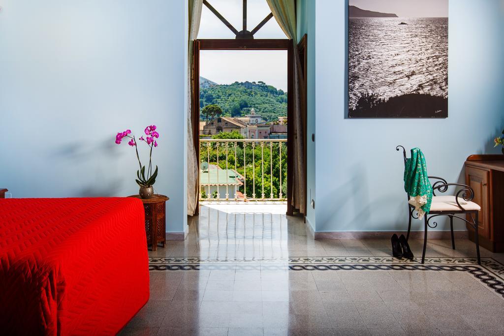Relais Il Pennino Bed & Breakfast Massa Lubrense Exterior photo