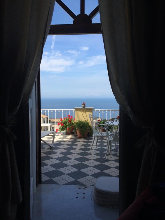 Relais Il Pennino Bed & Breakfast Massa Lubrense Exterior photo