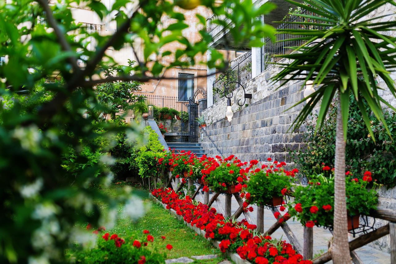 Relais Il Pennino Bed & Breakfast Massa Lubrense Exterior photo