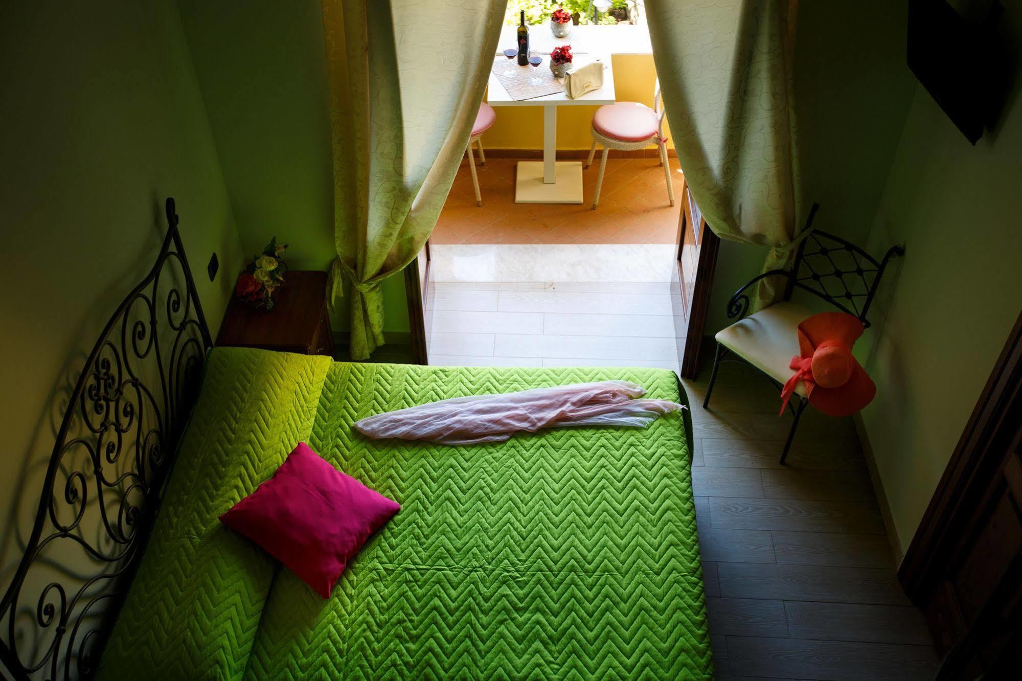 Relais Il Pennino Bed & Breakfast Massa Lubrense Exterior photo